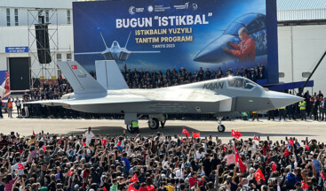 Milli Muharip Uçağımız KAAN gökyüzüyle buluştu