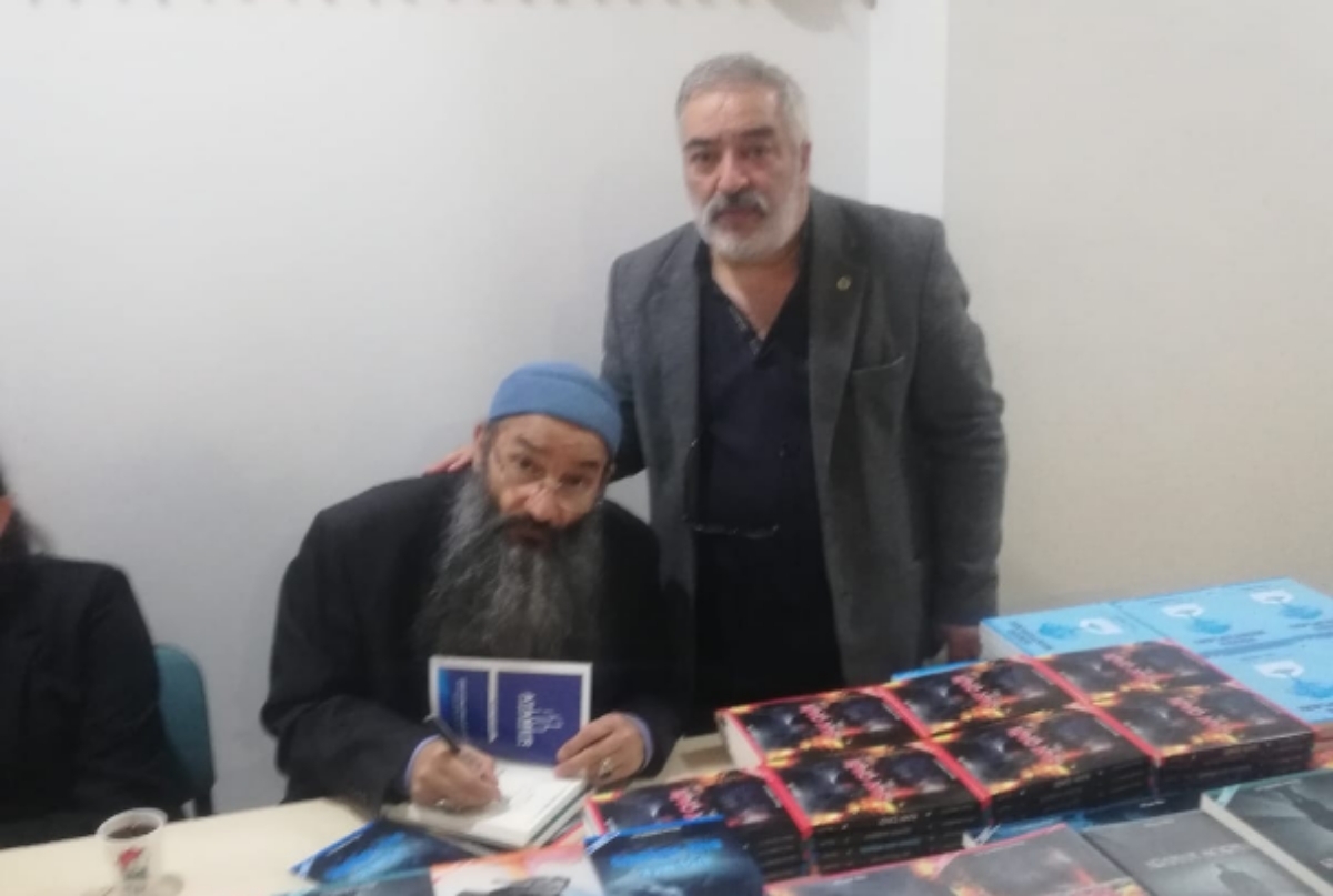 İmza Günü..