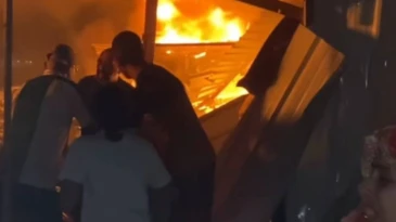 Vahşet! İsrail çadırı kenti vurdu