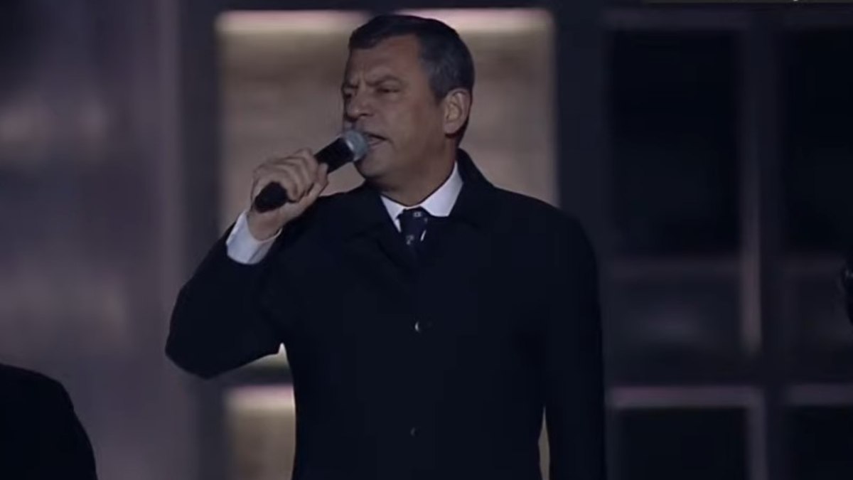ANARŞİ: Özgür Özel’den Saraçhane’de sorumsuz çağrı
