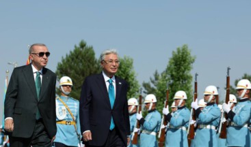 Kazakistan ile adım adım dilde, fikirde, işde birlik