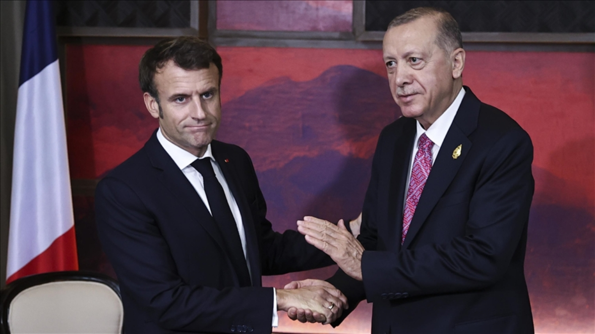 Macron Cumhurbaşkanı Erdoğan ile görüştü Gazze için Türkçe paylaşım yaptı