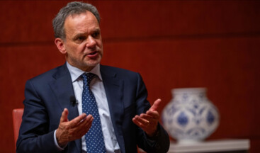 Hollanda’da siyonistler ağır bastı Dışişleri Bakanı istifa etti