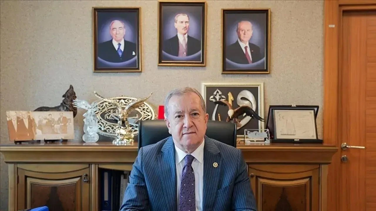 “Karakteri Hafif Anahtarcı Başı”