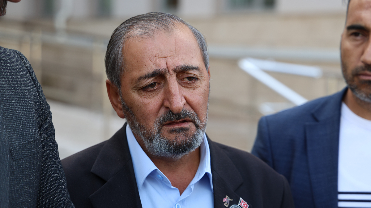 Hakarete uğrayan şehit babası suç duyurusunda bulundu