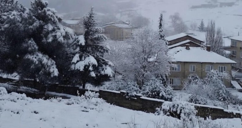 Yoğun Kar Yağışı Türkiye’de Eğitimi Durdurdu: 29 Aralık 2025’te Okullar Tatil!