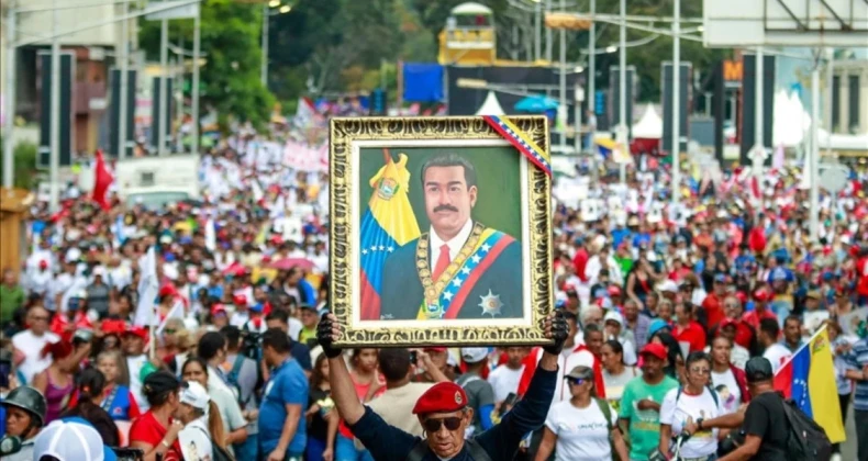 Venezuela’da Maduro sesleri