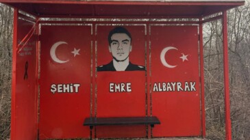 Vefakar çift şehitlerimizin hatırasını fırçalarıyla yaşatıyorlar
